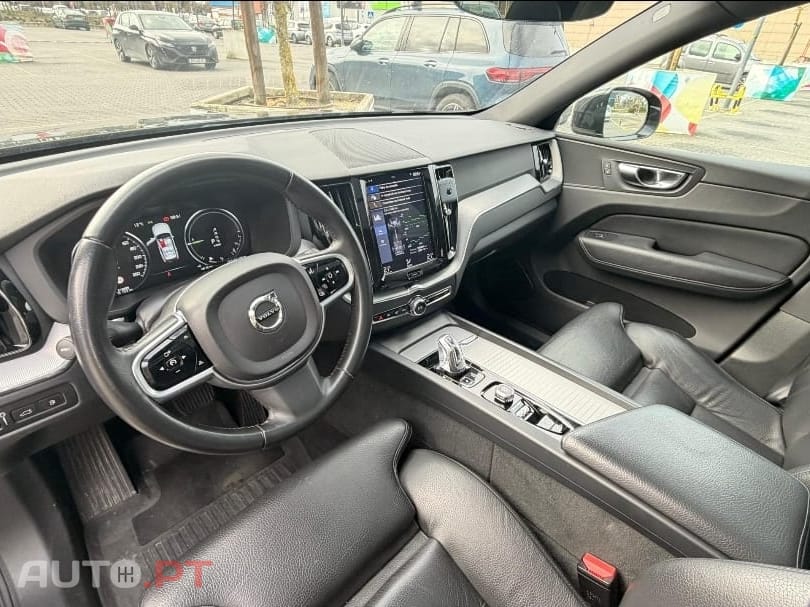 Volvo XC60 T8