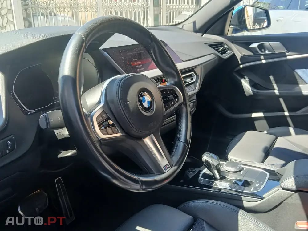 BMW 216 d Pack Desportivo M