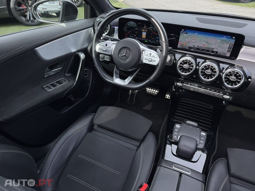 Mercedes-Benz A 250 e AMG Line