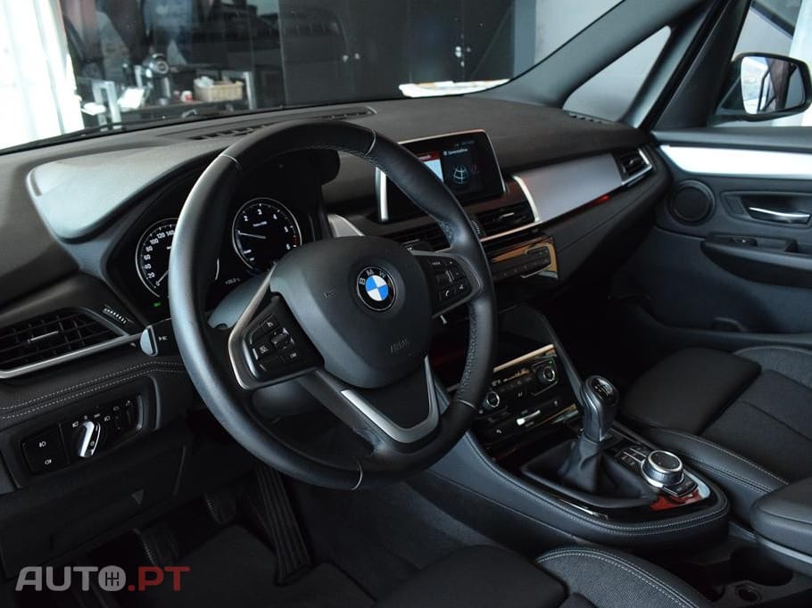 BMW 216 d 7L Line Sport