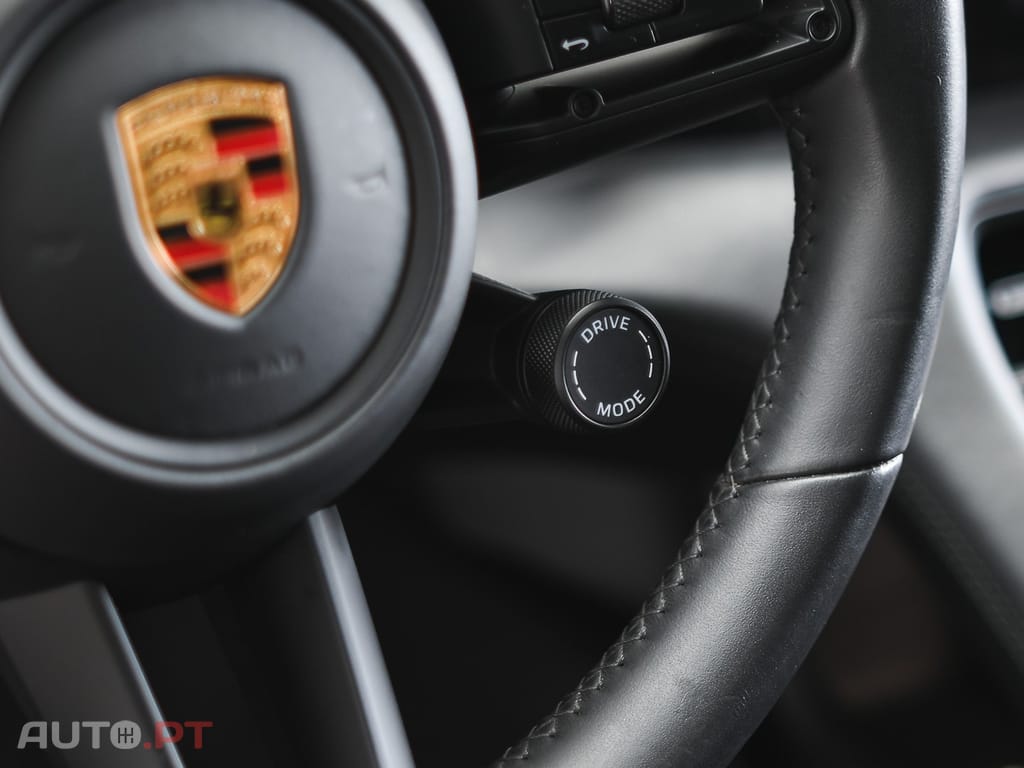 Porsche Taycan 4S