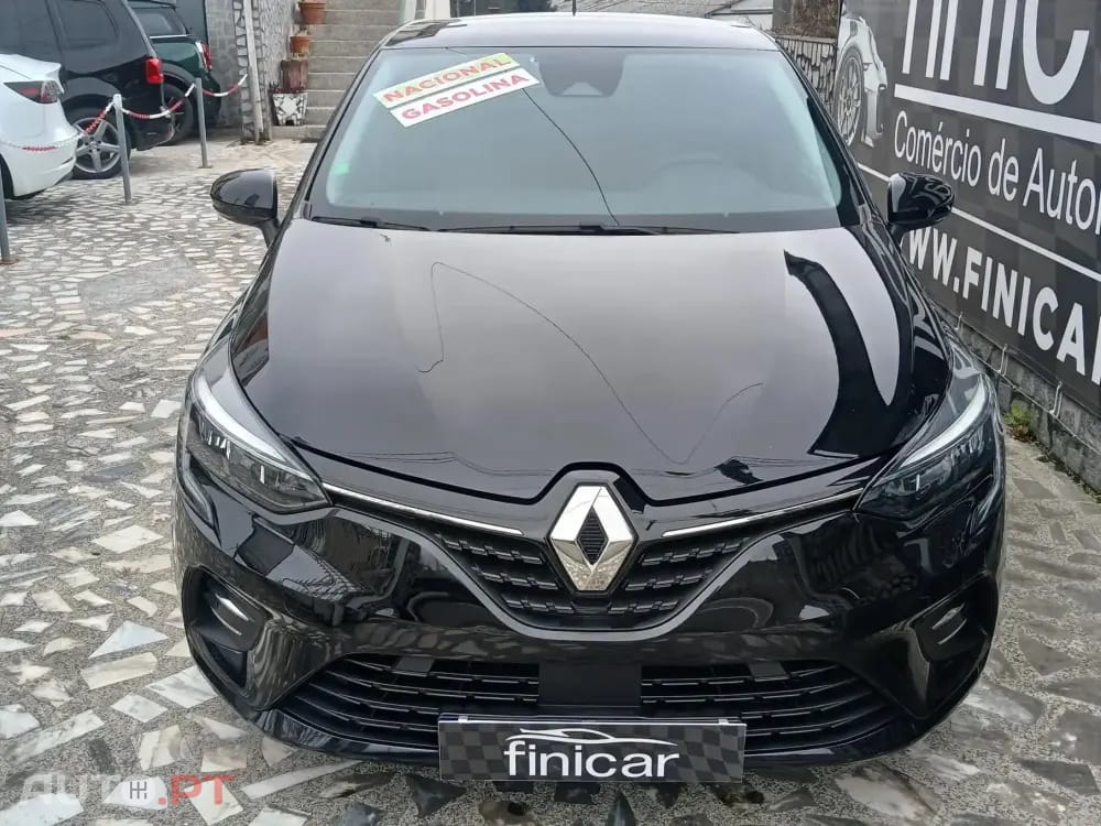 Renault Clio Outro