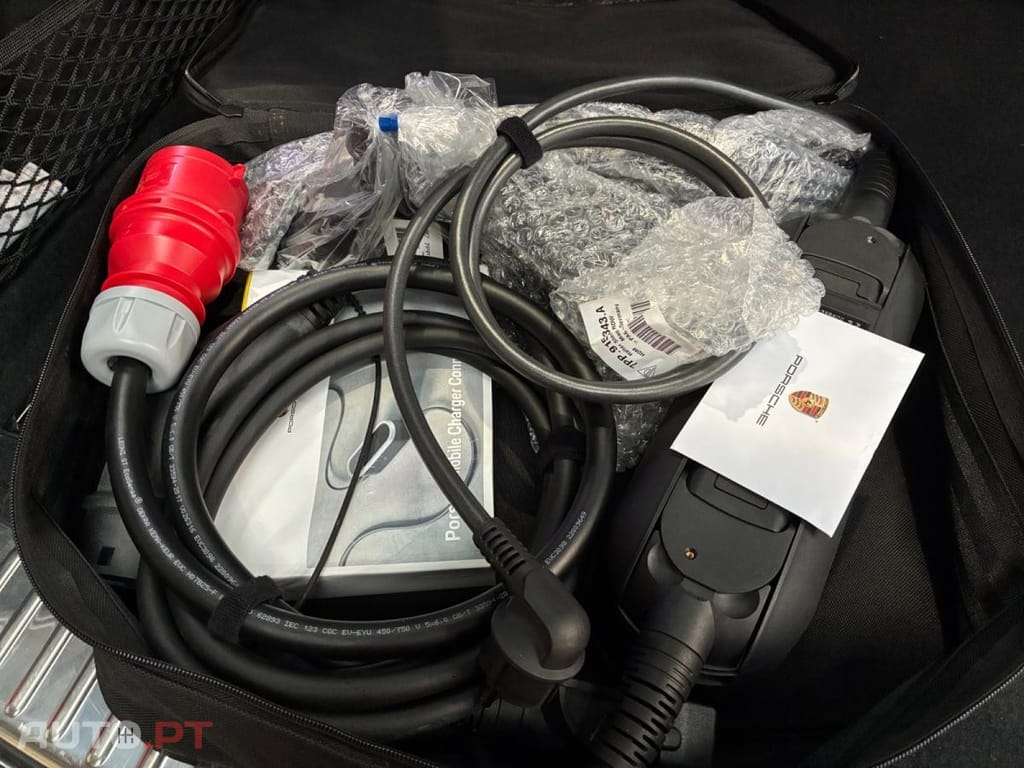 Porsche Cayenne E-Hybrid Tiptronic Platinum Edition