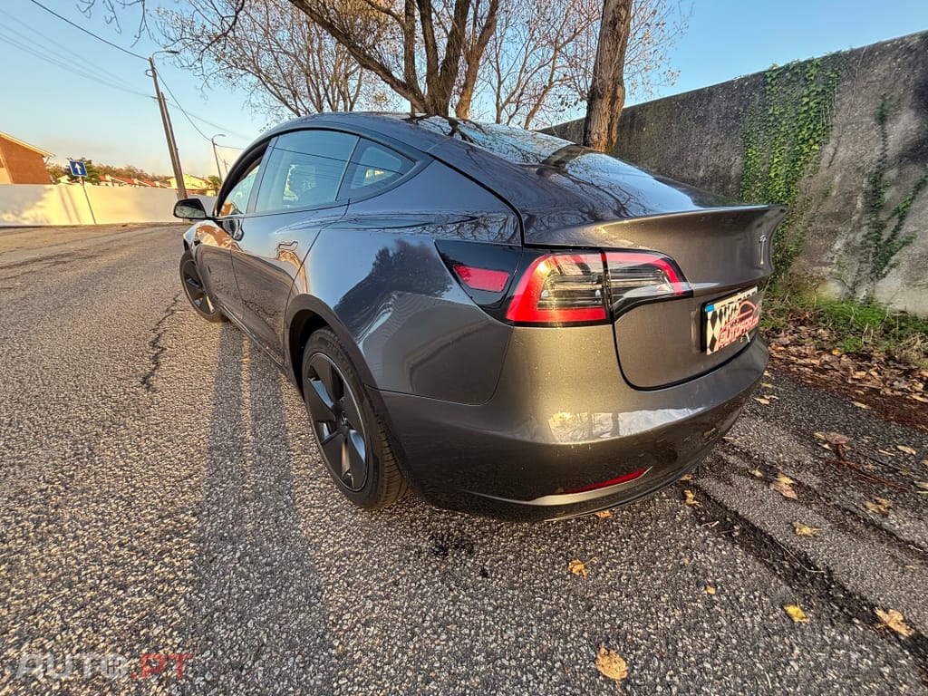 Tesla Model 3 Long Range Tração Traseira