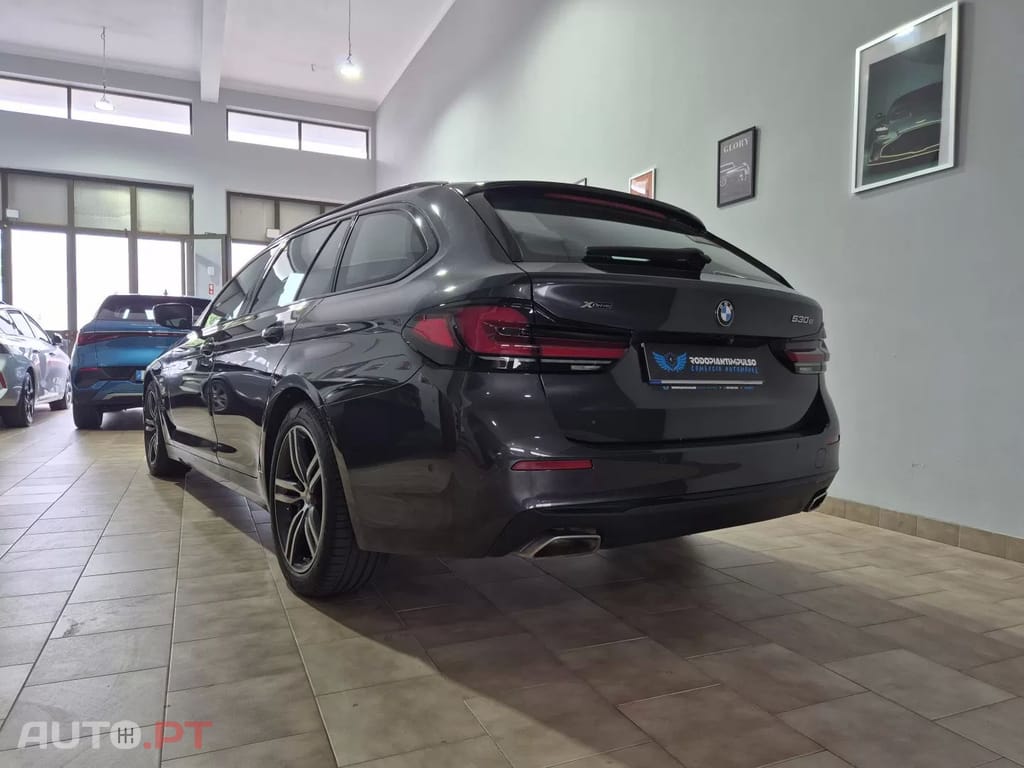 BMW 530 e xDrive Pack Desportivo M