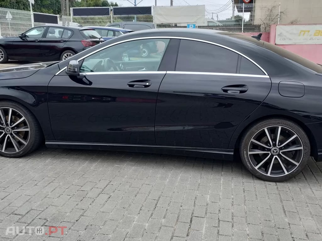 Mercedes-Benz CLA 200 D Urban Aut