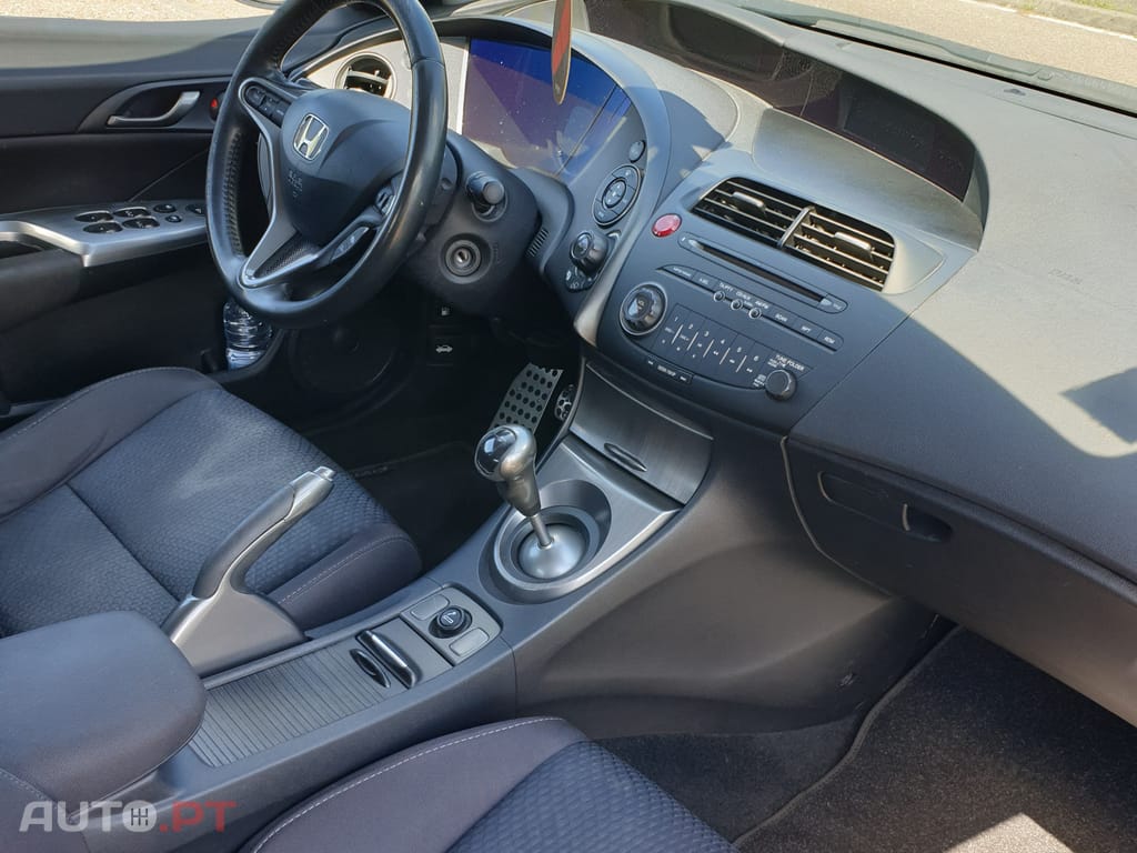 Honda Civic 1.4 i-VTEC Elegance