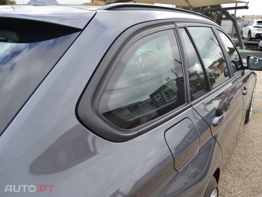 BMW 320 d Touring Auto Line Luxury