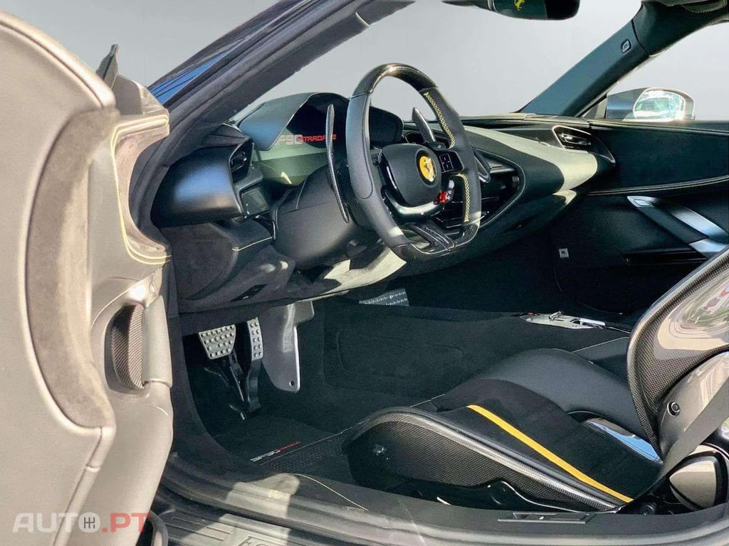 Ferrari SF90 Stradale Carbon/Lift/Racing