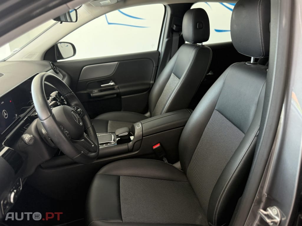 Mercedes-Benz GLA 180 d Style