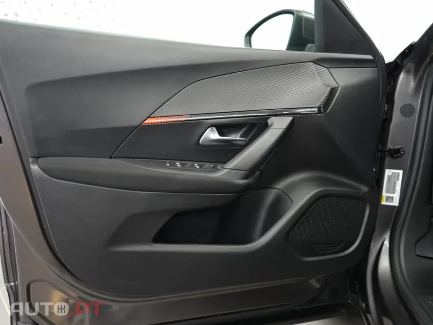Peugeot 2008 PureTech 100 Style