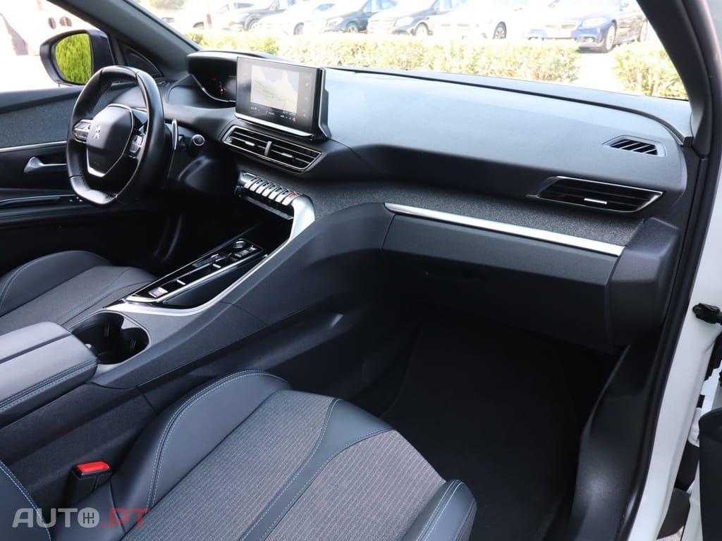 Peugeot 3008 1.5 BlueHDi Allure Pack EAT8