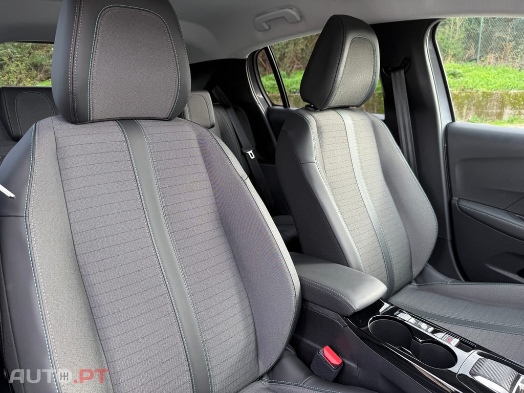 Peugeot E-208 50 kWh Allure