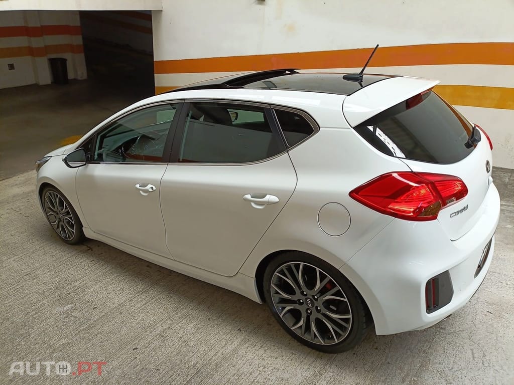 Kia Ceed 1.6 T-GDI GT TOP