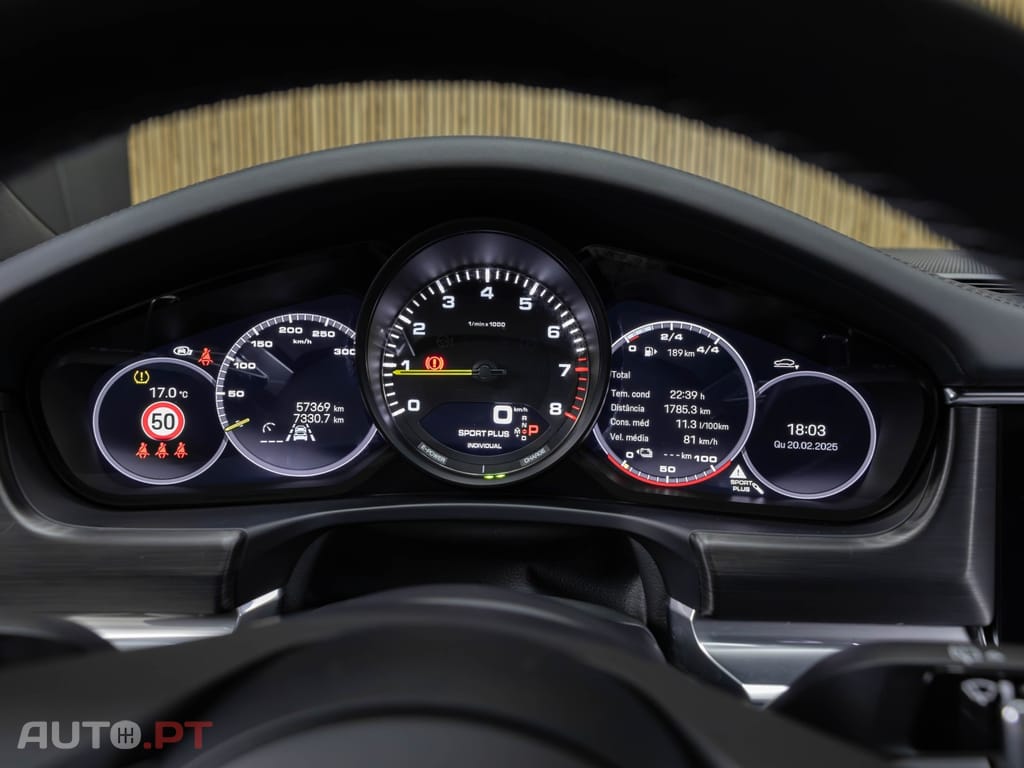 Porsche Panamera 4 E-Hybrid Platinum Edition PDLS