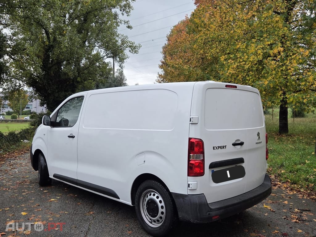 Peugeot Expert 2.0 BlueHDi L1H1 Premium Compact EAT8