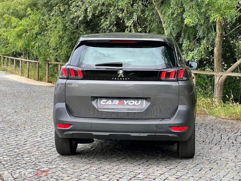 Peugeot 5008 1.2 PureTech Active Pack