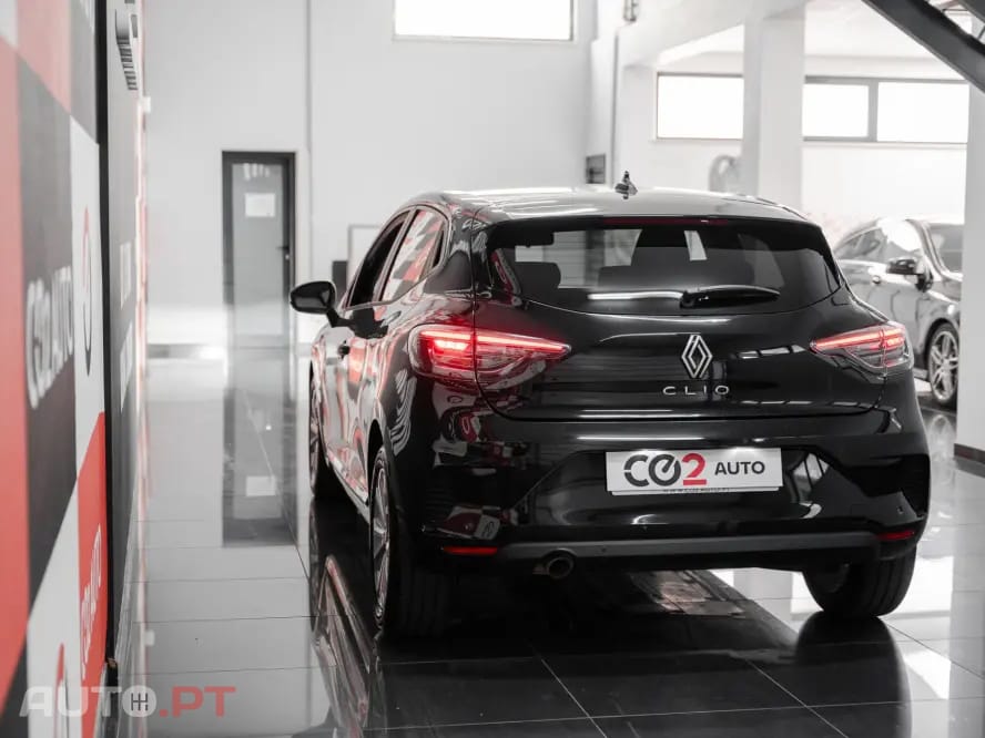 Renault Clio 1.0 TCe Limited Bi-Fuel