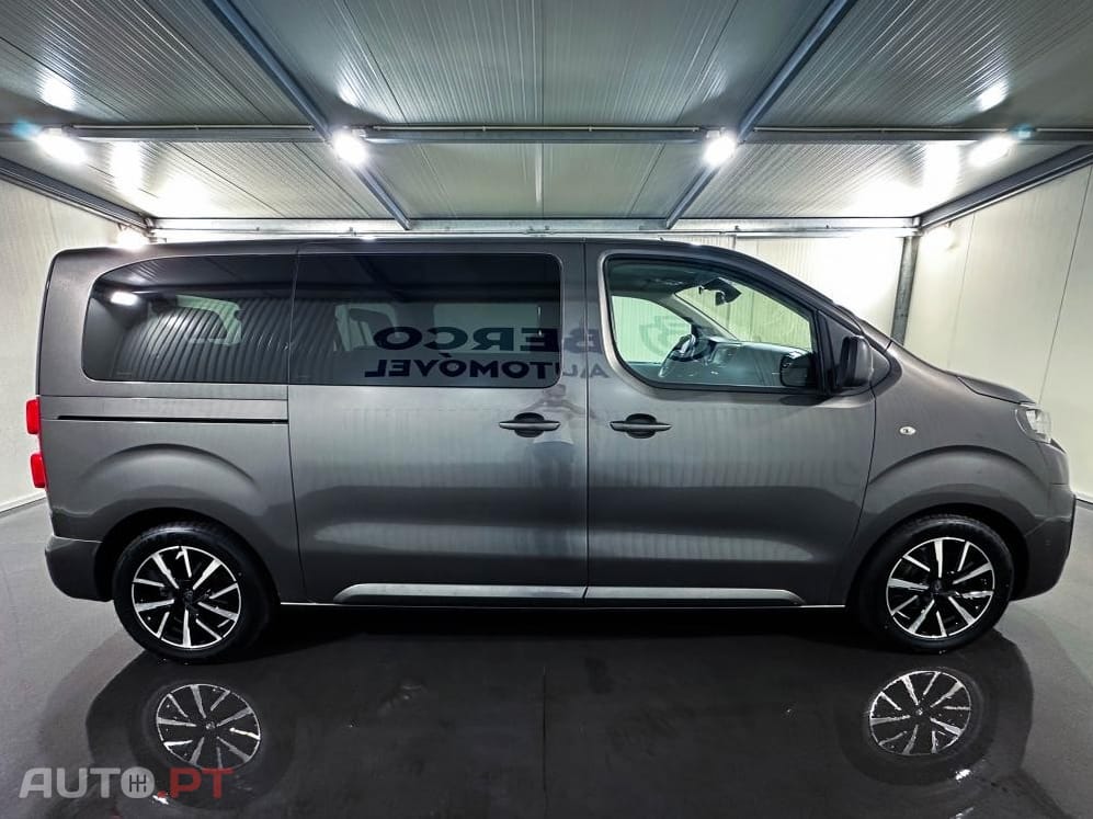 Peugeot E-Traveller 50kHw Expert