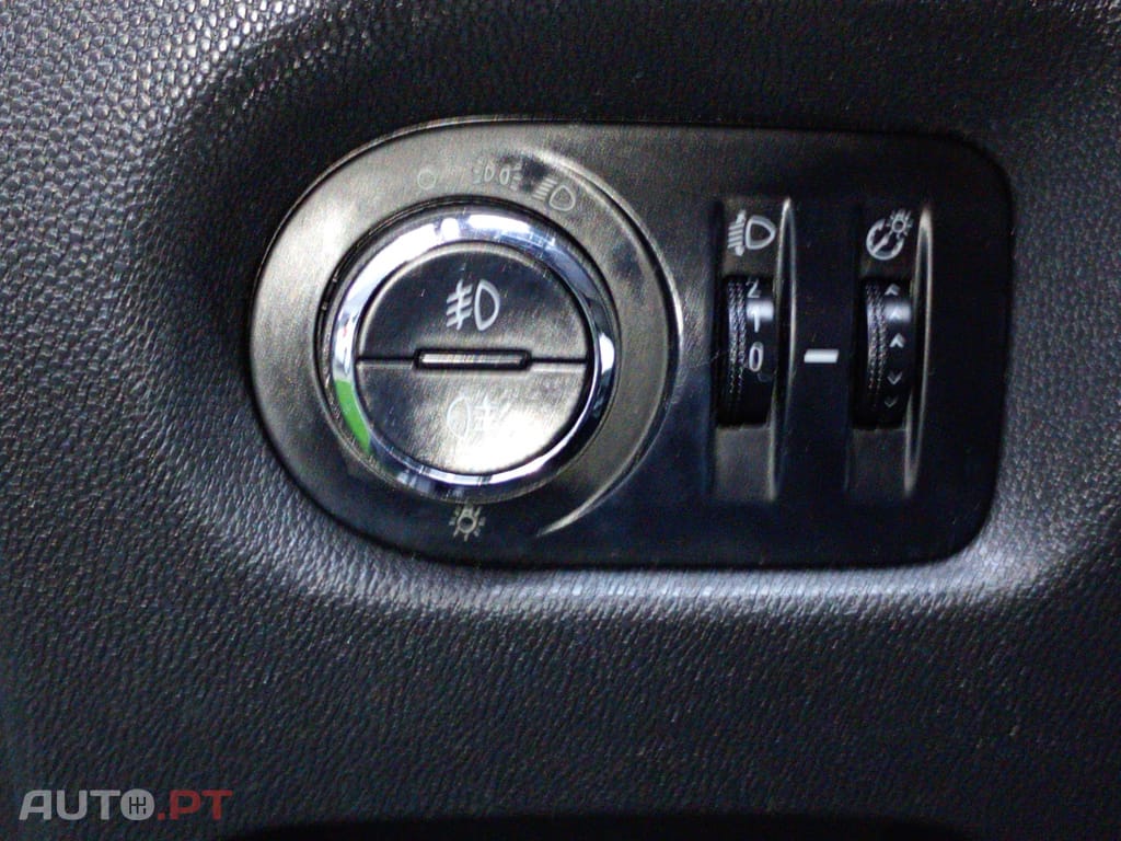 Opel Corsa 1.2 Enjoy FlexFuel