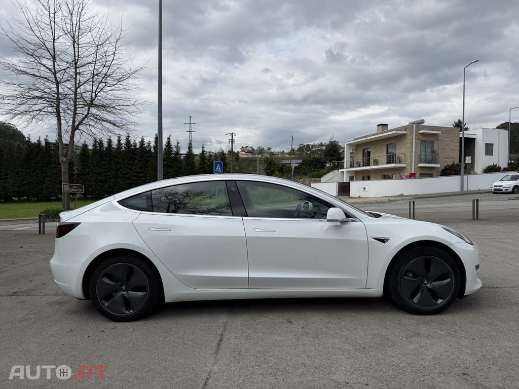 Tesla Model 3 Long Range AWD Dual Motor