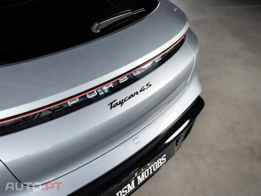 Porsche Taycan 4S