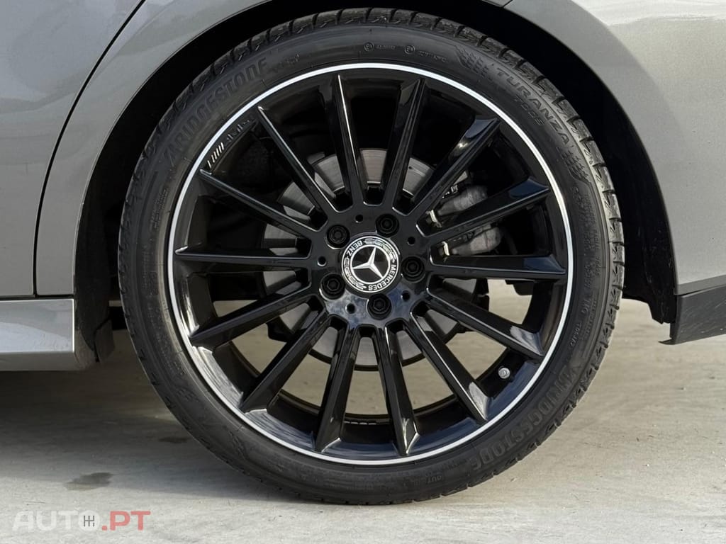 Mercedes-Benz CLA 220 d Shooting Brake AMG Line Aut.