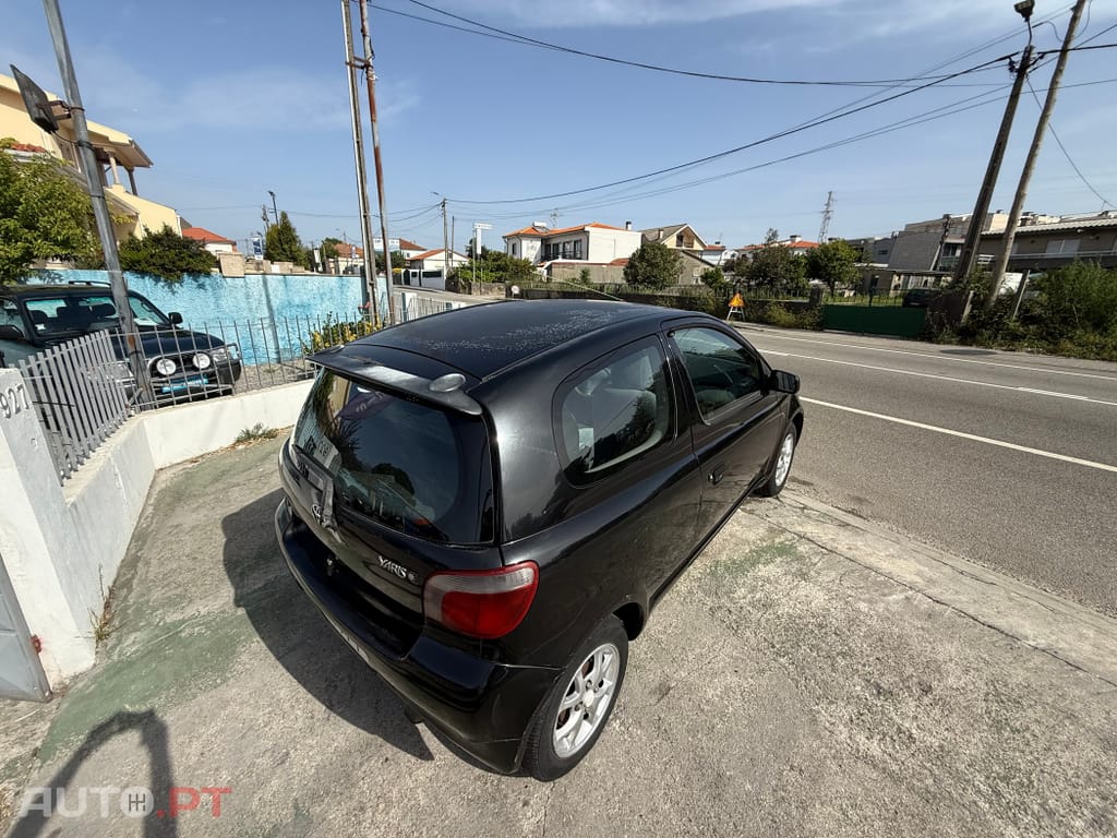 Toyota Yaris 1.0 Base C/Radio