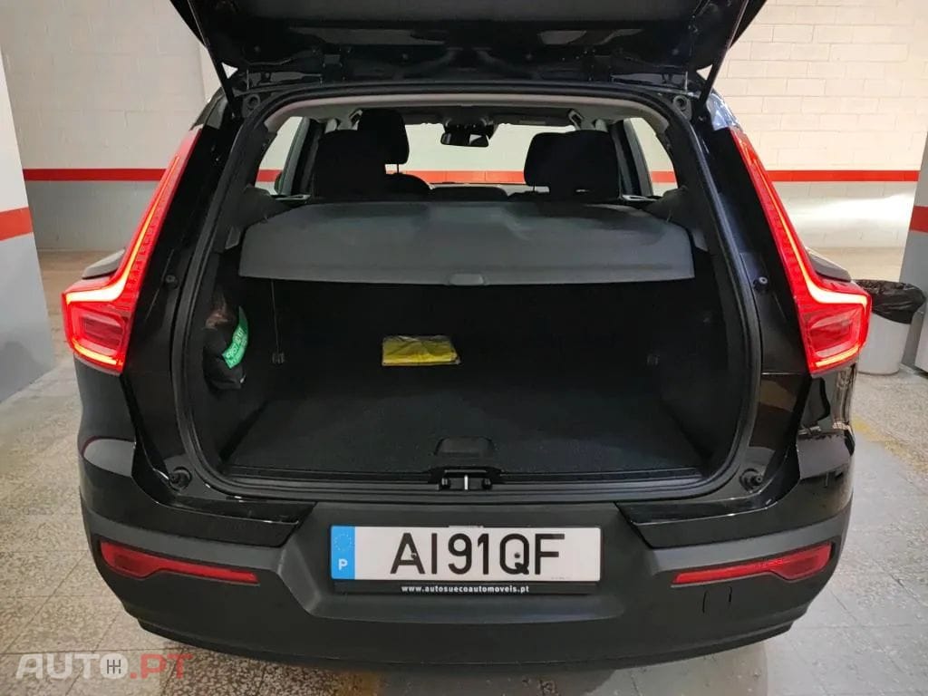 Volvo XC40 1.5 T2 Momentum Core