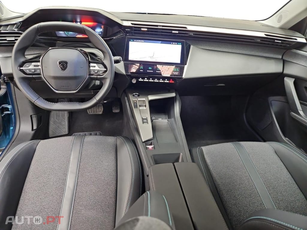 Peugeot 408 1.2 Hybrid Allure e-DCS6