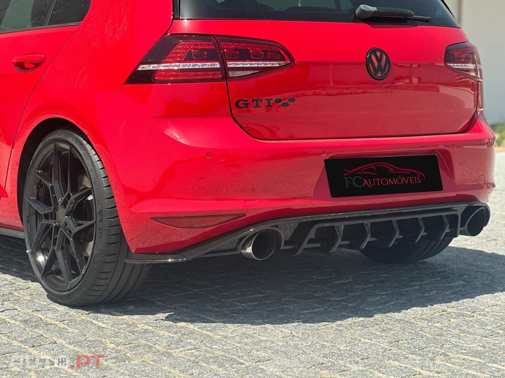 Volkswagen Golf 2.0 TSI GTI DSG