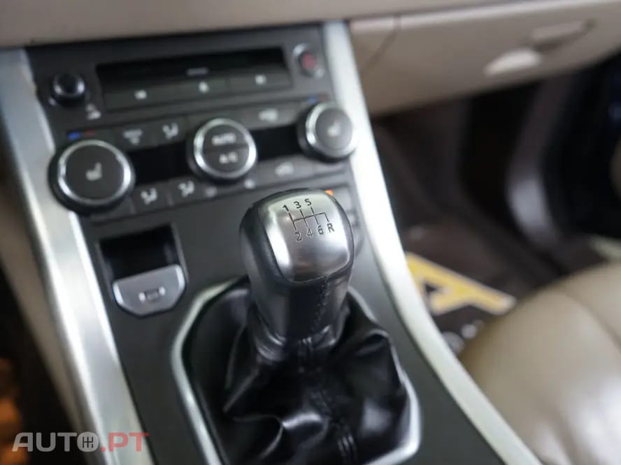 Land Rover Evoque 2.2 eD4 Pure