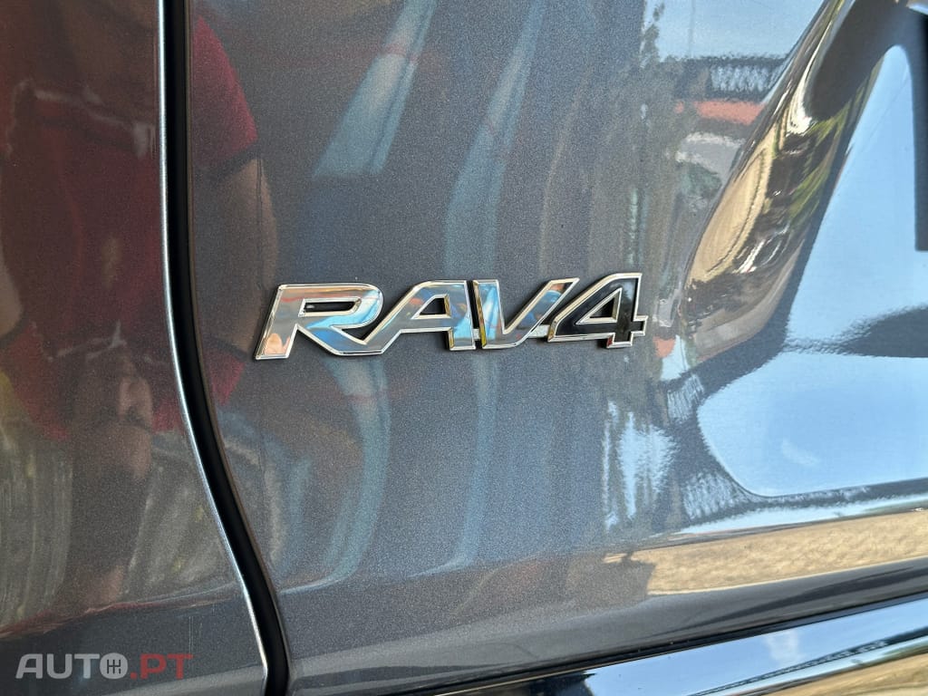 Toyota RAV4 2.5 HDF Plug-in Comfort AWD-i