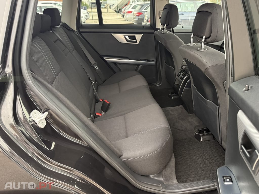 Mercedes-Benz GLK 200 CDI (BlueEFFICIENCY)