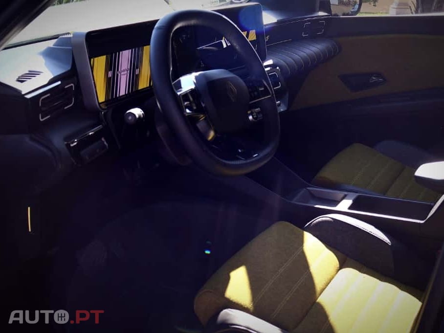 Renault 5 52 kWh Iconic Cinq Autonomia Conforto