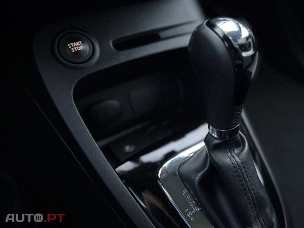 Renault Captur 1.2 TCE INTENS (EDC)