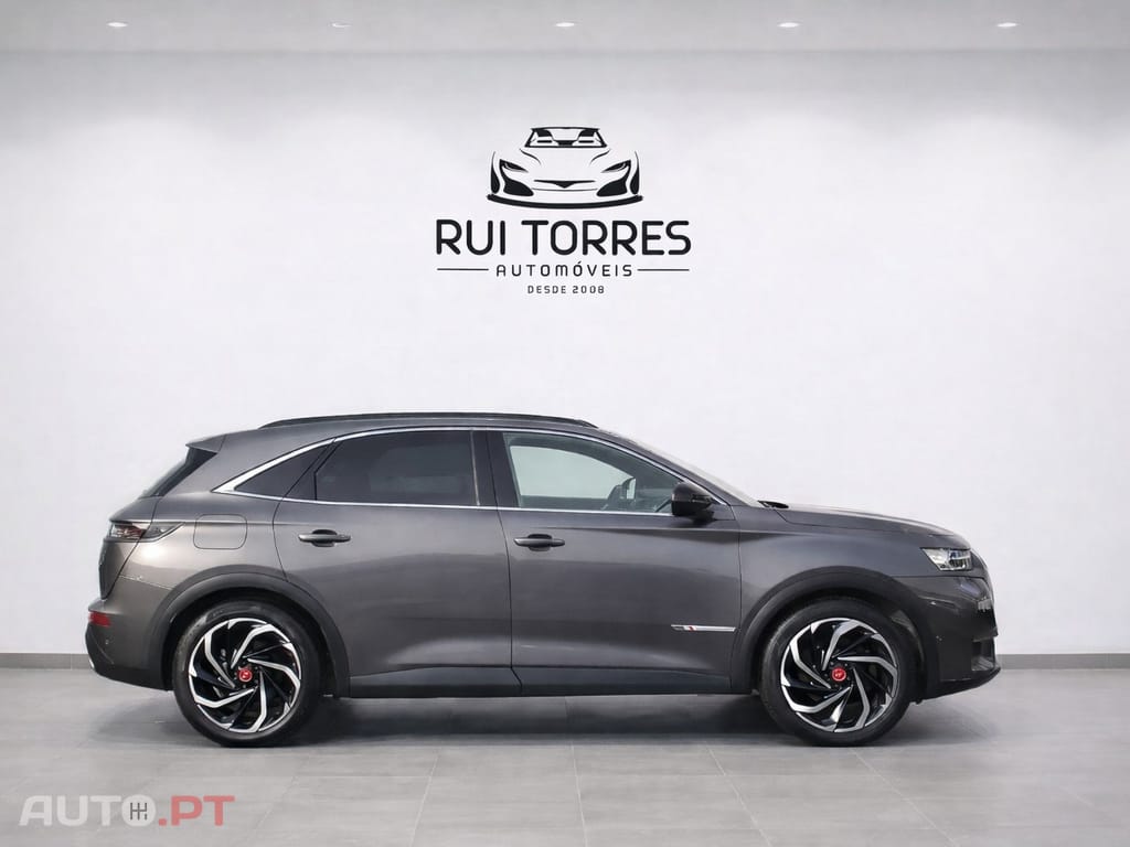 DS DS7 Crossback E-Tense Performance Line EAT8