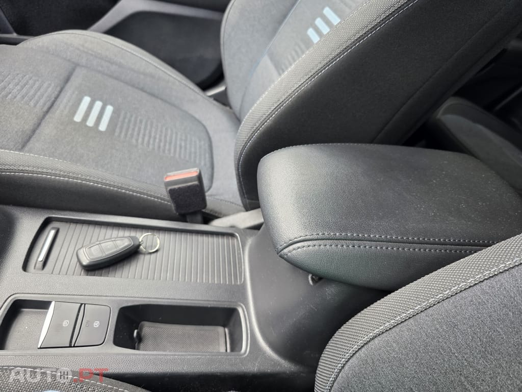 Ford Focus 1.0 EcoBoost MHEV Active X