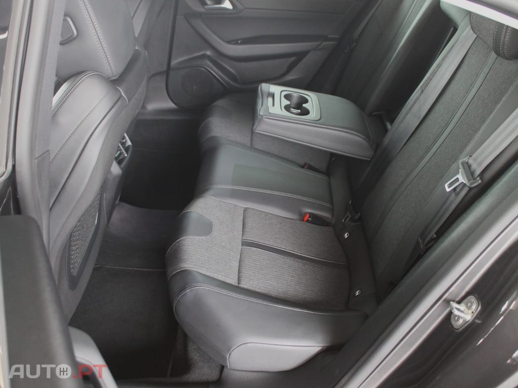 Peugeot 508 1.6 Hybrid Allure Pack e-EAT8