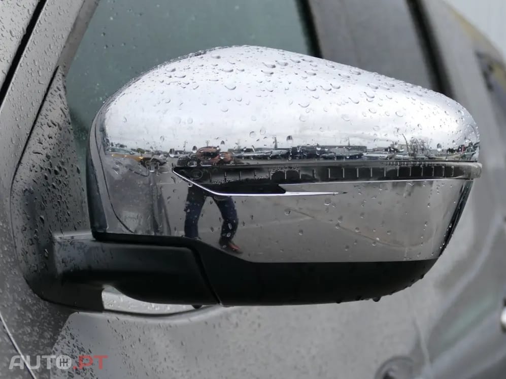 Nissan Navara 2.3 dCi CD 4WD N-Connecta Navi+Barras