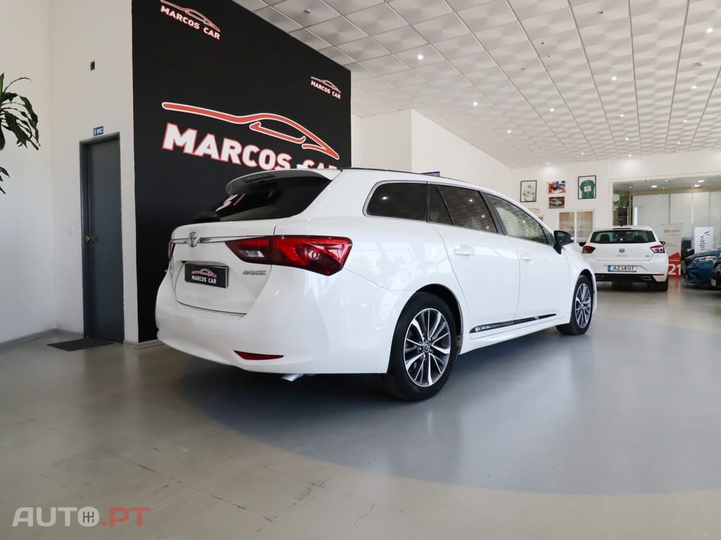 Toyota Avensis Touring Sports 1.6 D-4D Exclusive+GPS