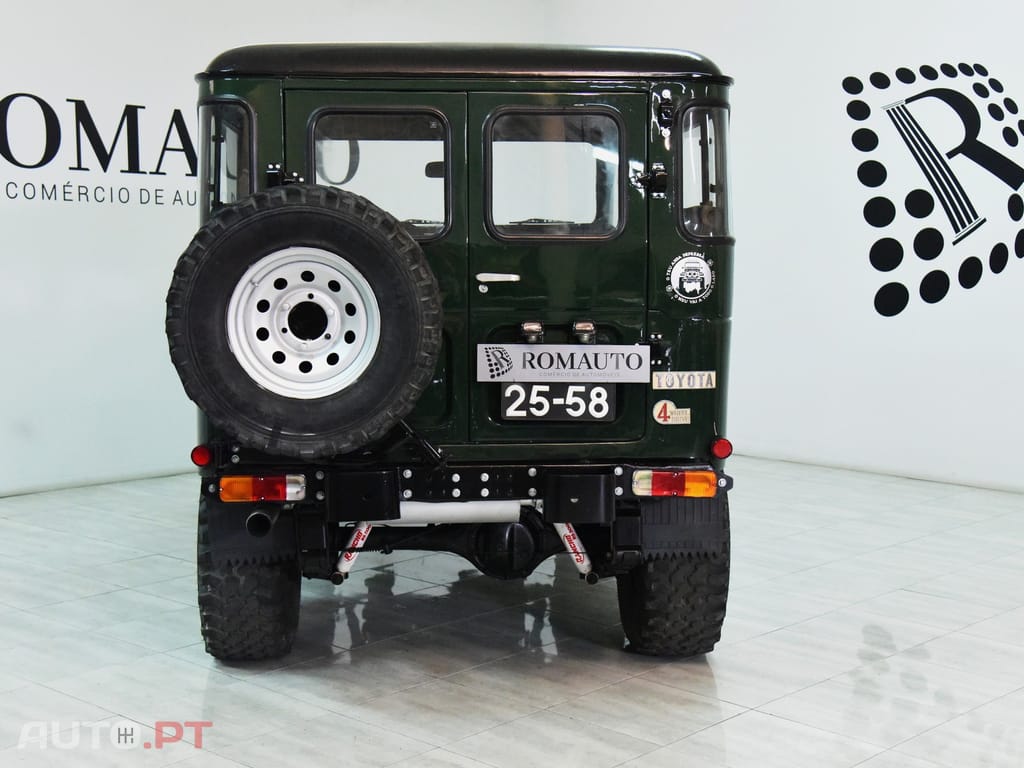 Toyota Land Cruiser BJ40 3.0 D 4WD 7 Lugares