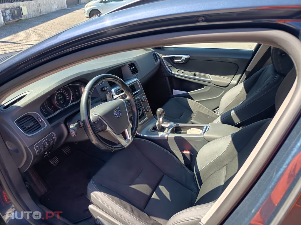 Volvo V60 1.6 D2 Kinetic