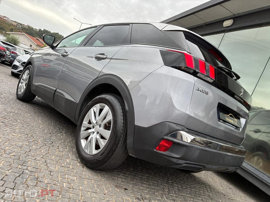 Peugeot 3008 1.5 BlueHDi Active