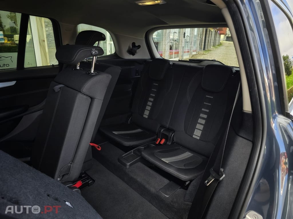 BMW 216 d 7L Line Sport