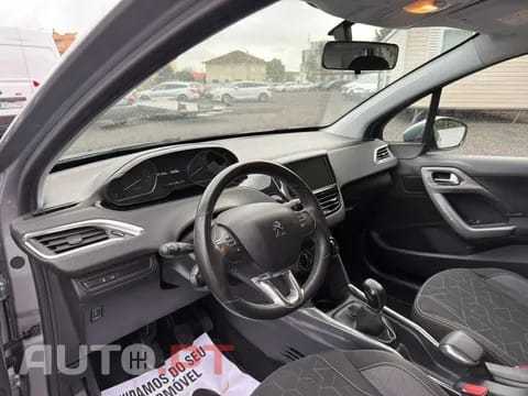 Peugeot 2008 1.2 PureTech Active