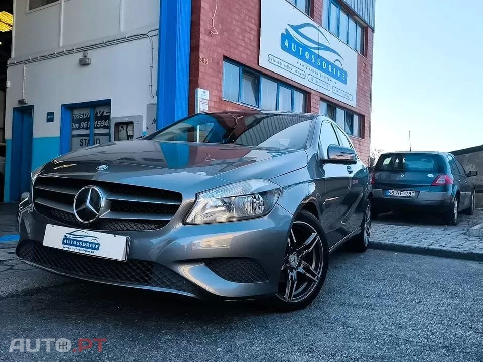 Mercedes-Benz A 180 CDI BlueEFFICIENCY — fotografia 5
