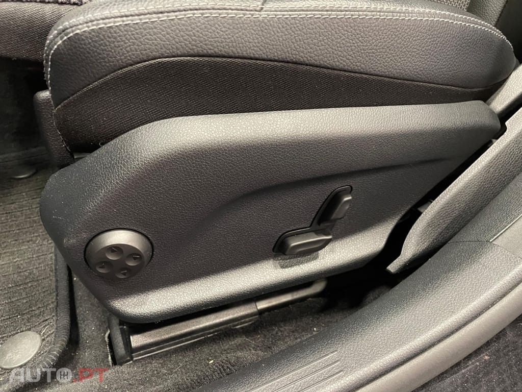 Mercedes-Benz C 300 e Avantgarde