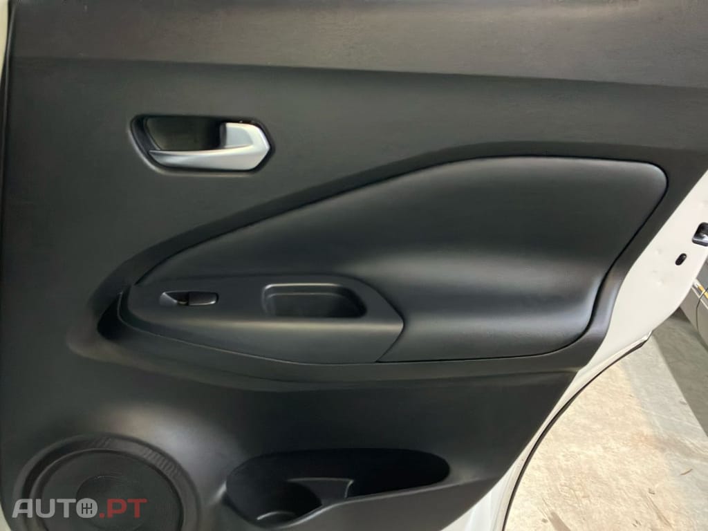 Nissan Juke 1.0 DIG-T 114 N-Connecta