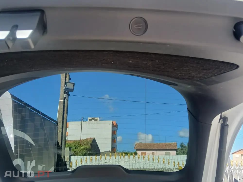 Tesla Model Y Performance Dual Motor AWD